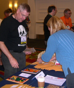 The puzzle exchange, Dave Rossetti visits Kate's table